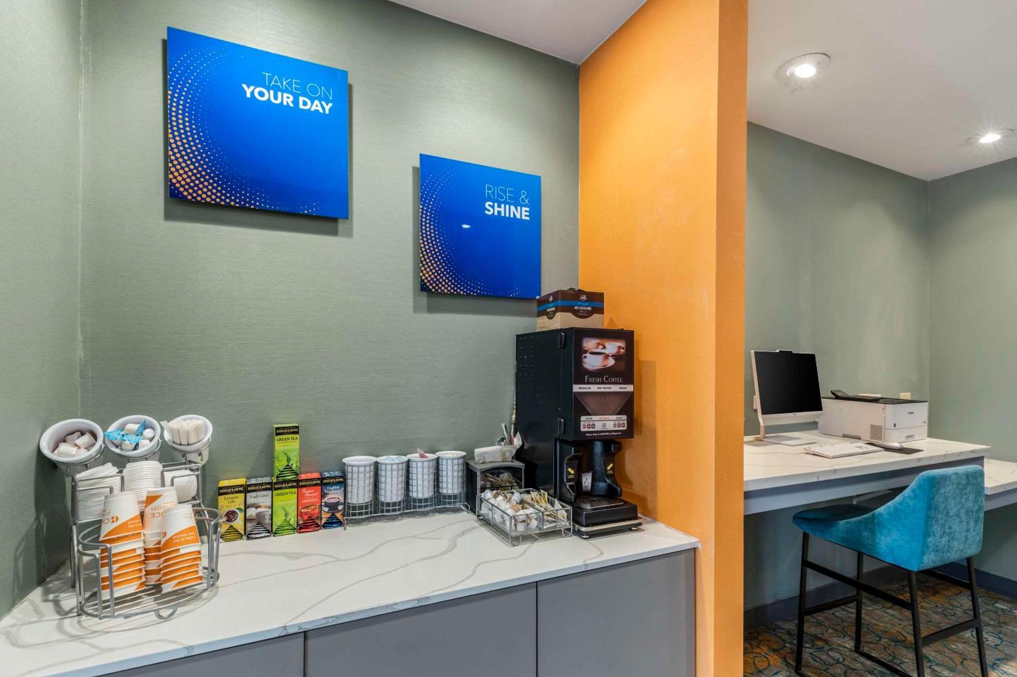 Comfort Suites تشيني المظهر الخارجي الصورة